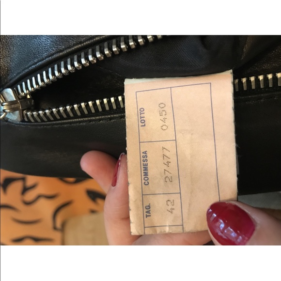 Beautiful buttery soft leather pants. Never worn. In excellent condition . FIRM - Picture 8 of 10